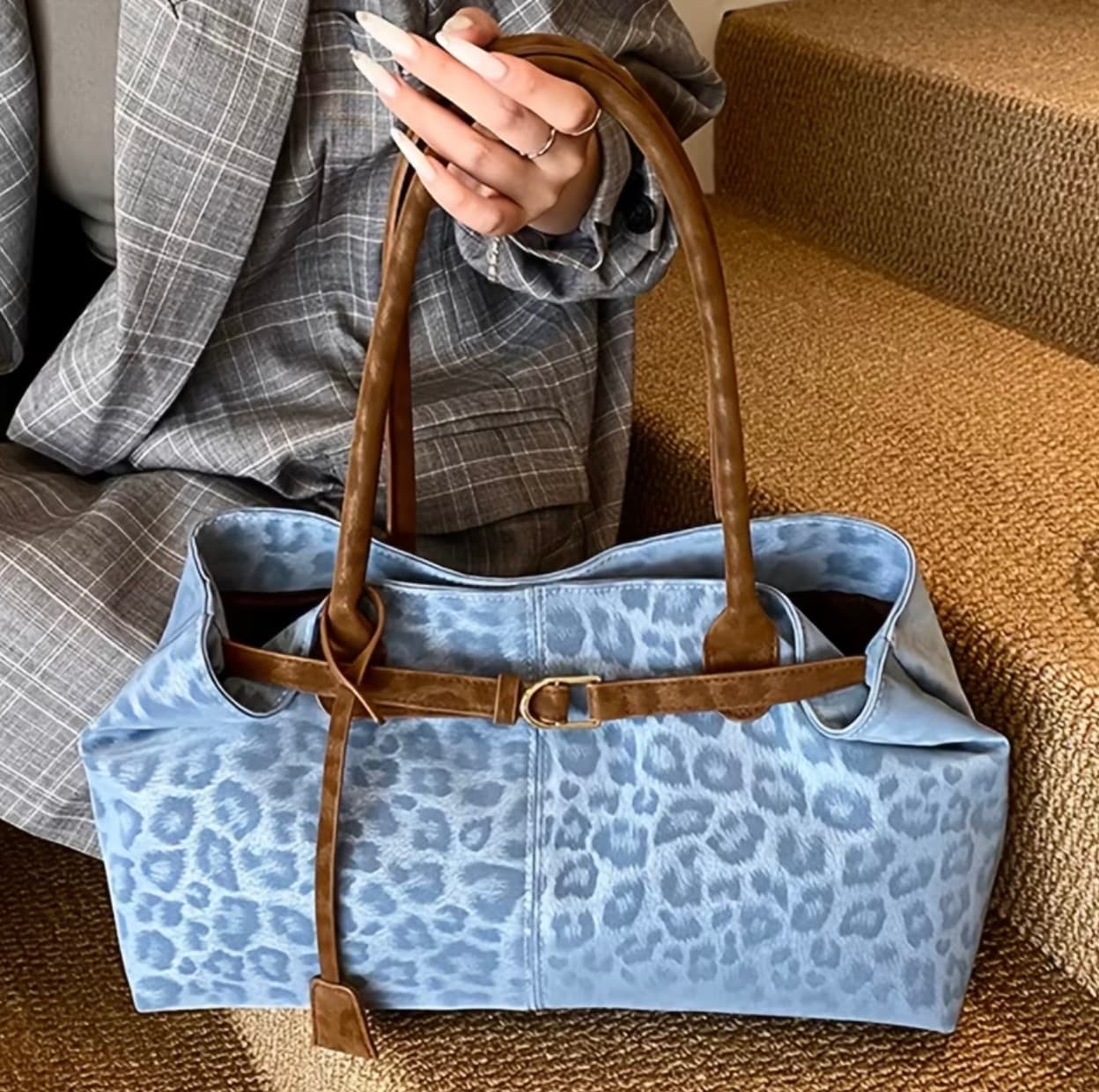 Ženska Elegantna Torba sa Leopard Printom – Moderna Shopper Torba