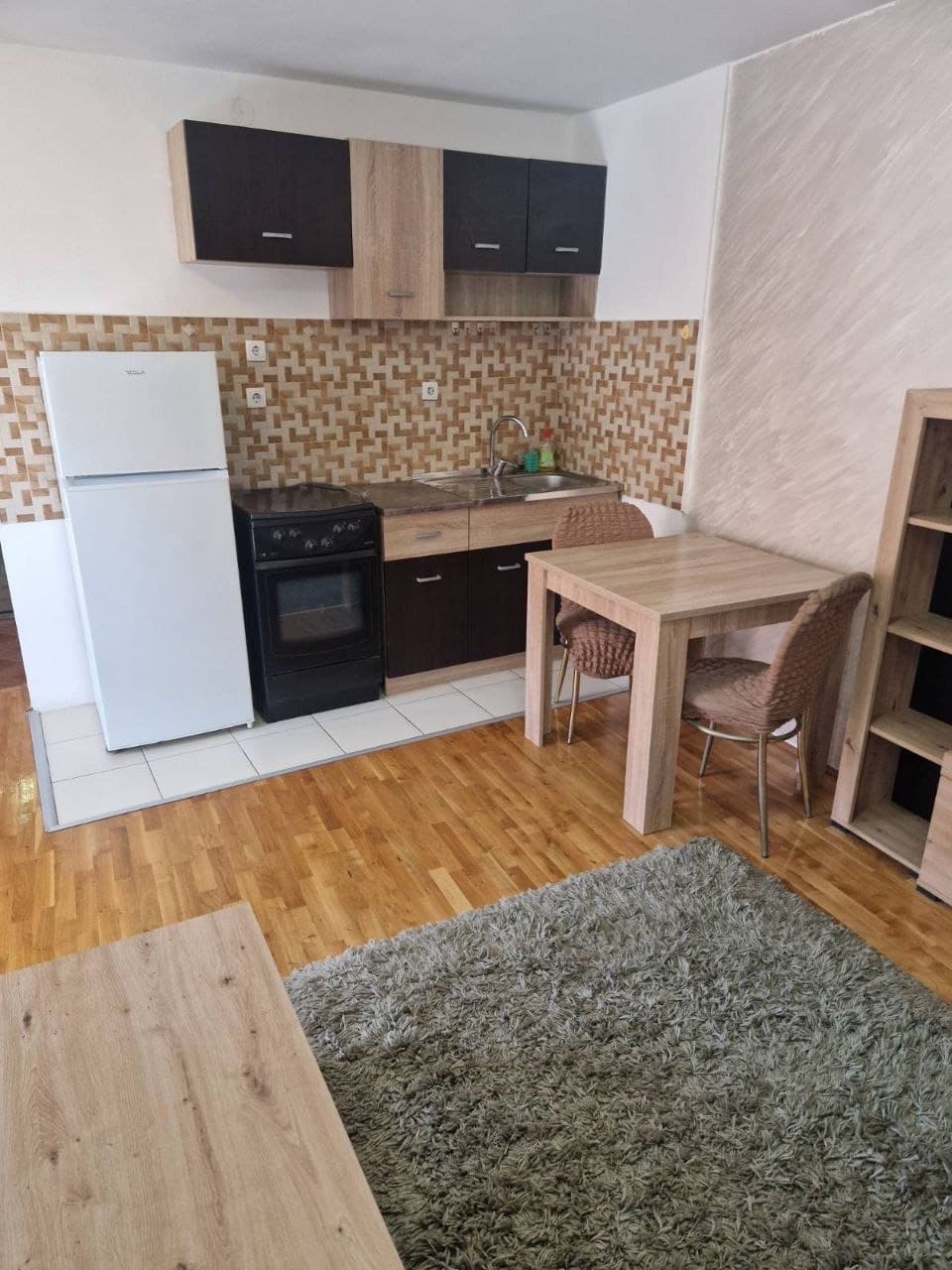 Zemun, Bosanska Caddesi'nde Kiralık Geniş Stüdyo Daire - 4